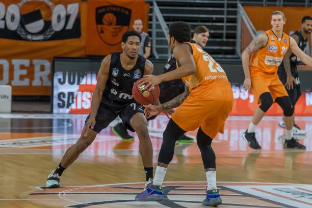 了不少话题 了不少话题