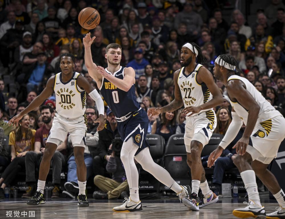 ESPN专家团预测马刺和老鹰将飞跃 雄鹿实力下降湖人或遭滑铁卢