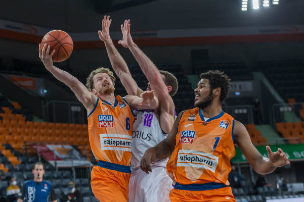 自曝可能离队！B席暗示下赛季告别 曼城将面临中场重组